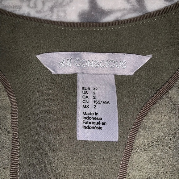 H&M Olive Green Blouse - Picture 3 of 3